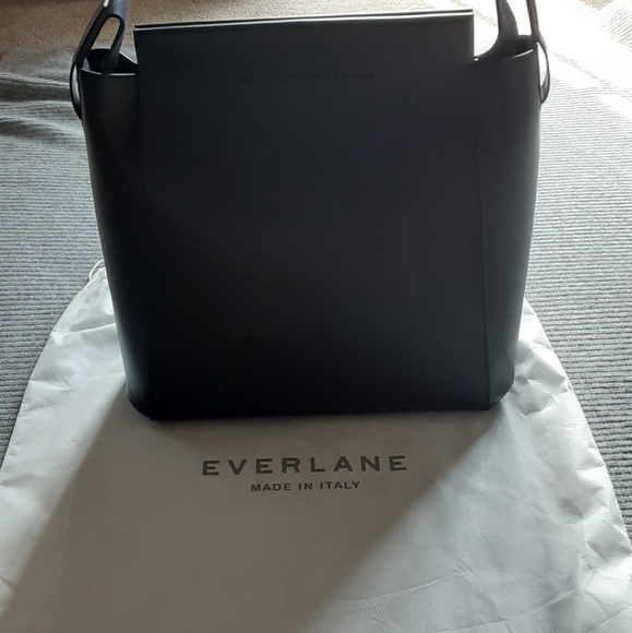Everlane Bags Everlane The Form Bag Black Leather Shoulder Cross